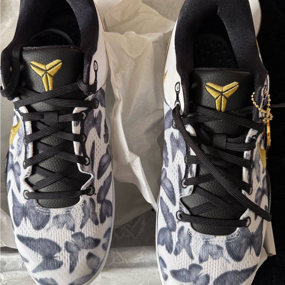 Kobe 8 Protro Mambacita Shoes